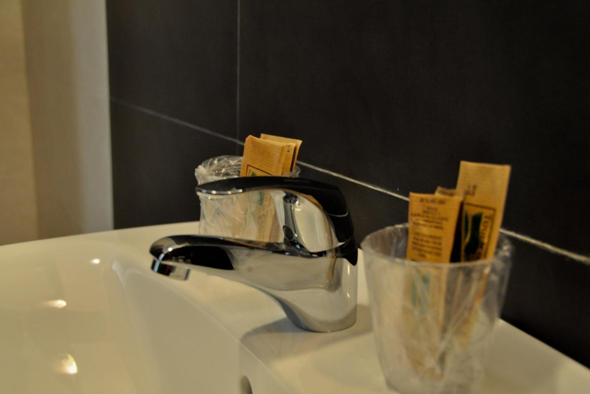 Hostal La Rotonda Ourense Zewnętrze zdjęcie